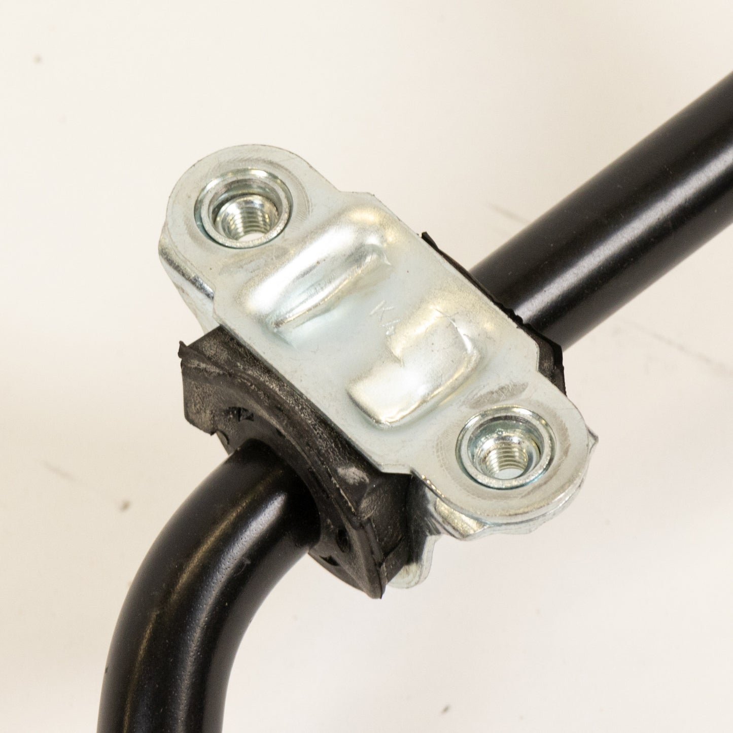 Stabilizator drążka skrętnego z przodu 20 mm