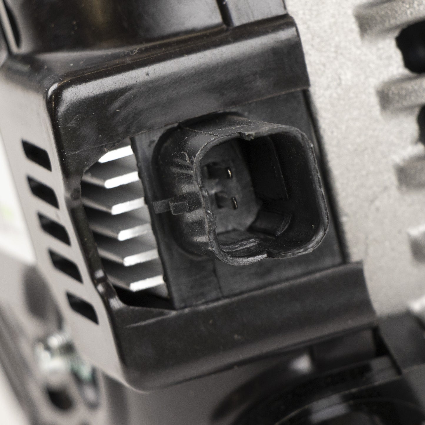 Alternator nowy +Line