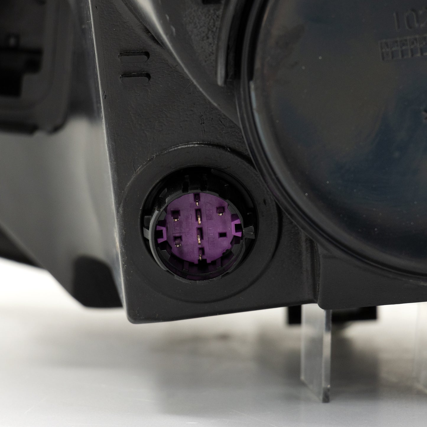 Reflektor przedni prawy H4 Magneti Marelli