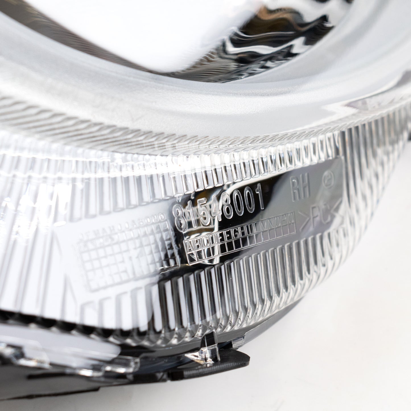 Lampy dalekiego zasięgu Światła dzienne prawe Magneti Marelli