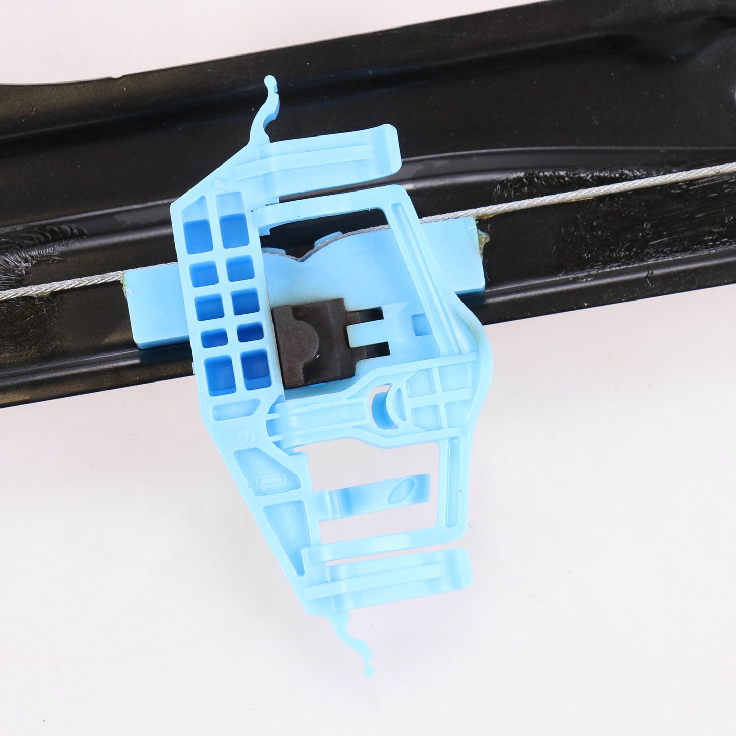 Podnośnik przedniej lewej szyby z urządzeniem do silników elektrycznych