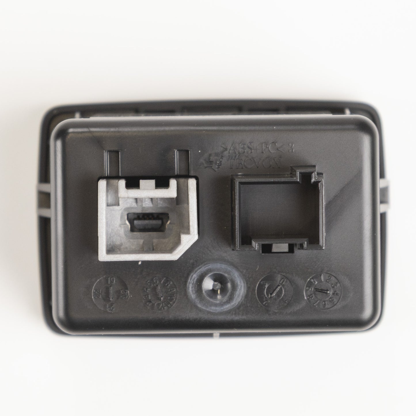 Złącze USB na desce rozdzielczej