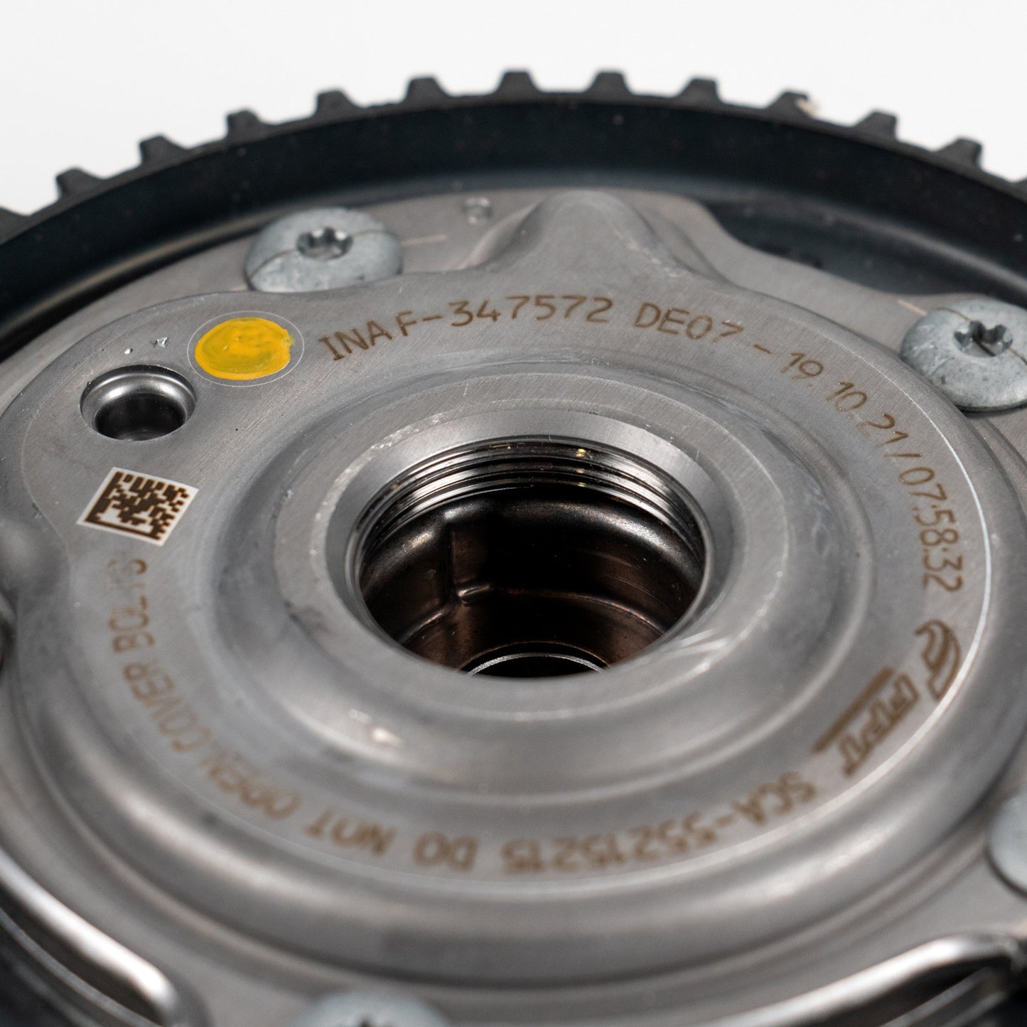 Regulator wałka rozrządu oryginalny FCA 55215215