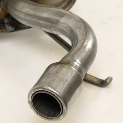 Układ wydechowy z tyłu, dwa tłumiki