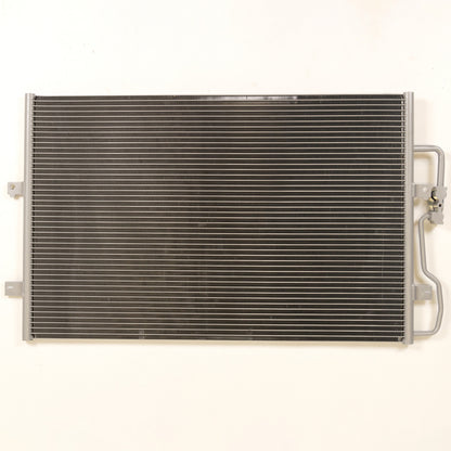 Kondensator klimatyzacji L=690 H=462 B=16