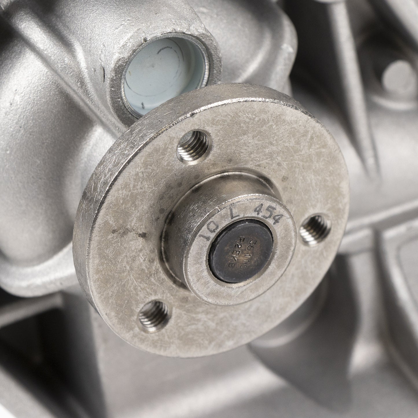 Pompa wodna, wersja wysoka 117 mm Magneti Marelli