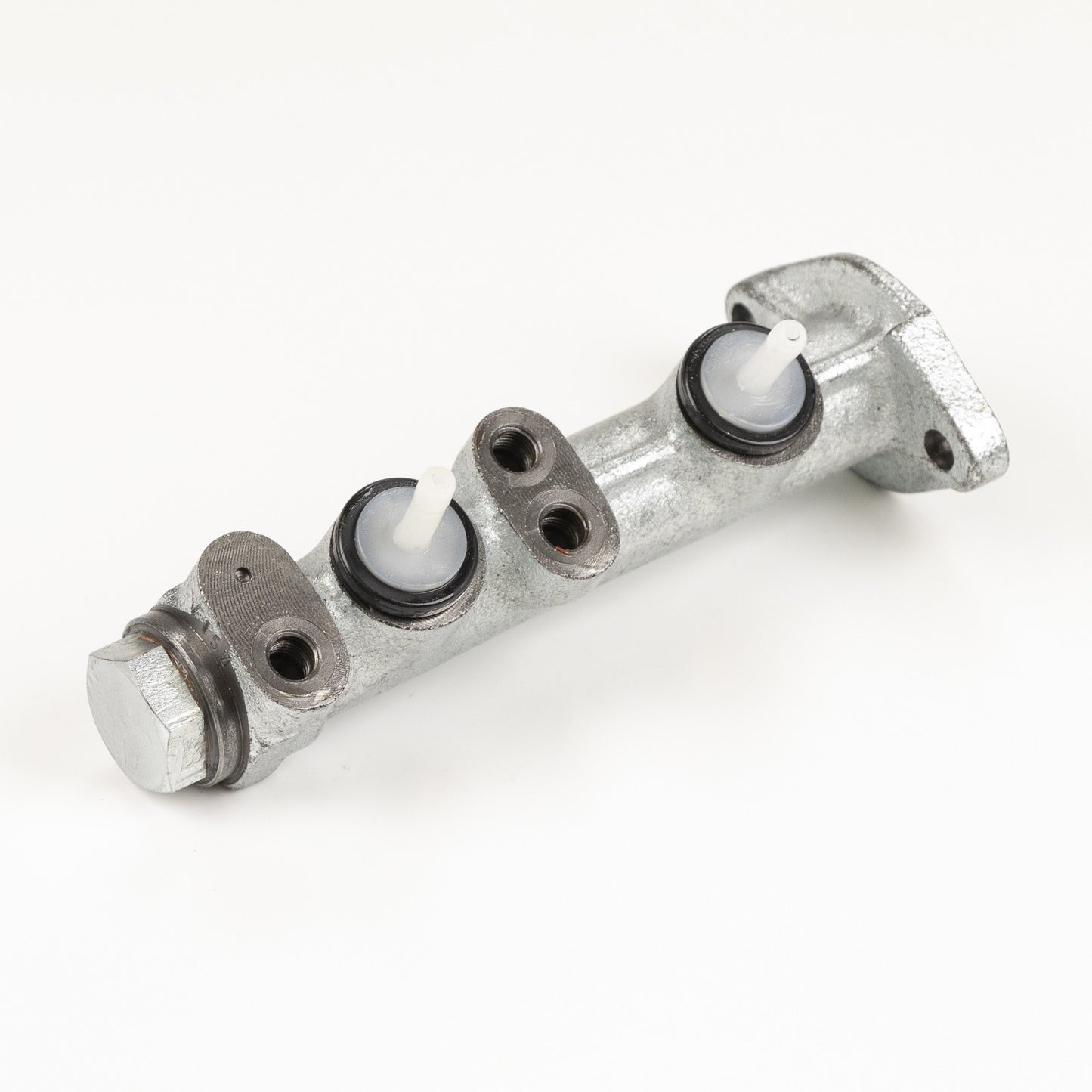 Główny cylinder hamulcowy 2-obwodowy 3 x M10 x 1,25 gwint