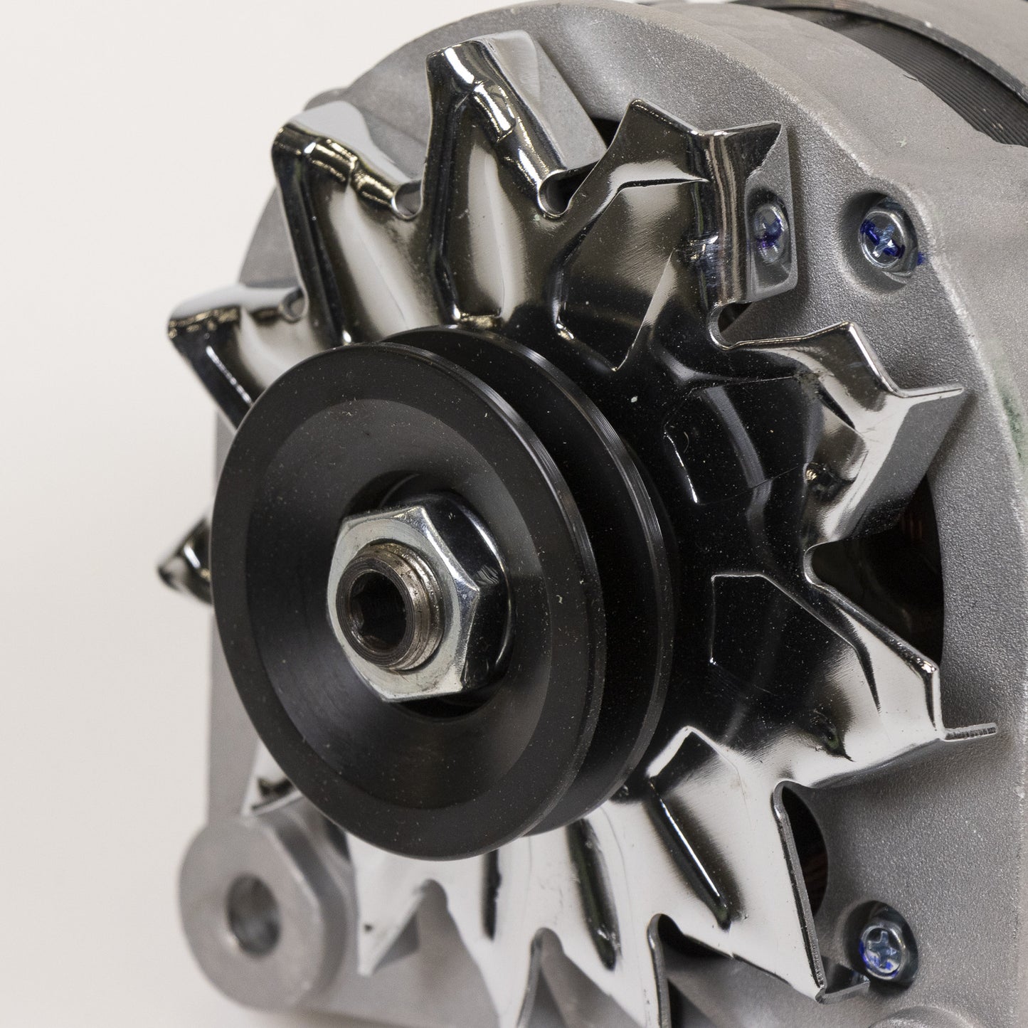 Alternator nowy +Line