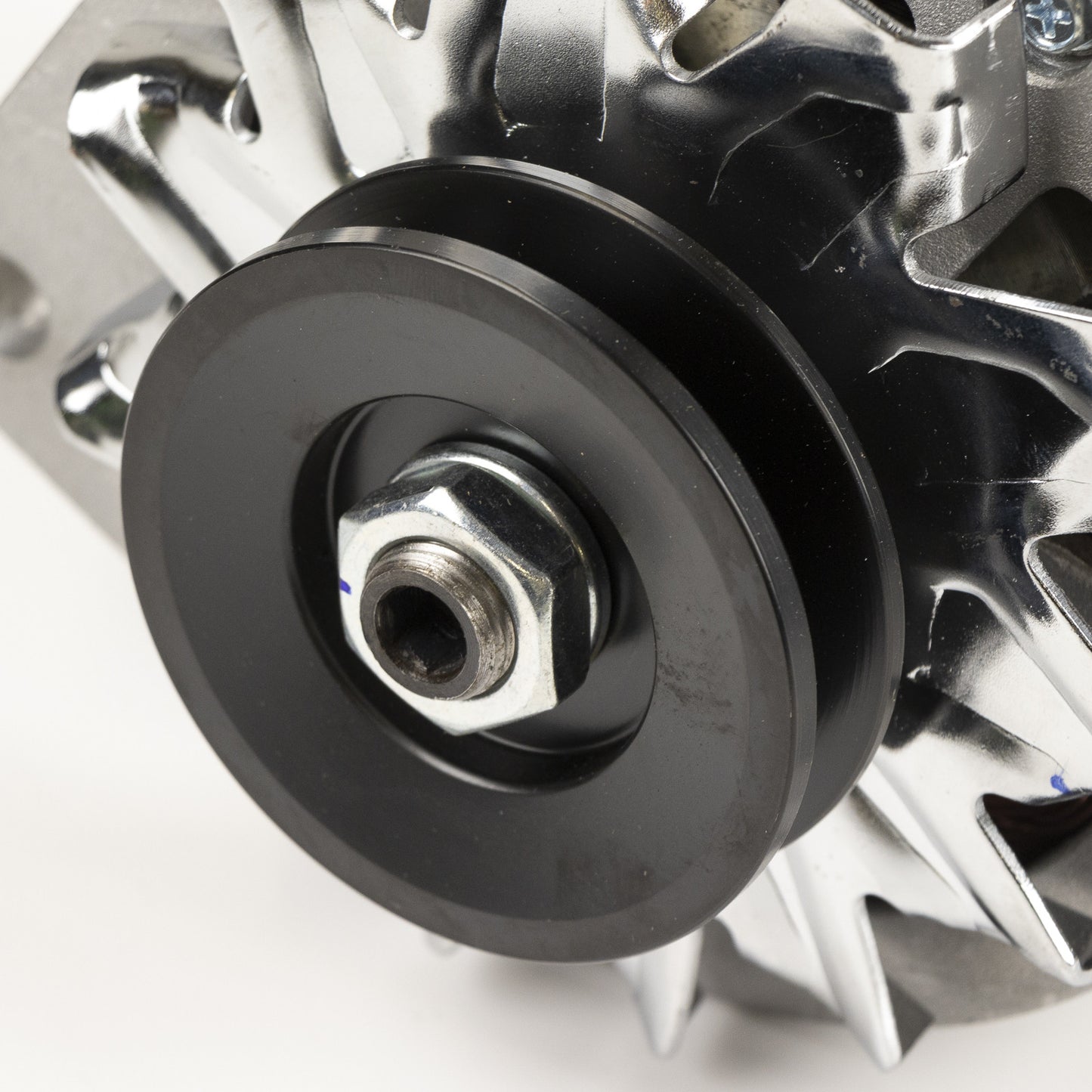 Alternator nowy +Line