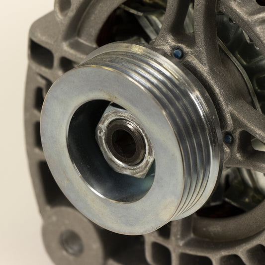 Alternator 65 A, pasek 4-rowkowy