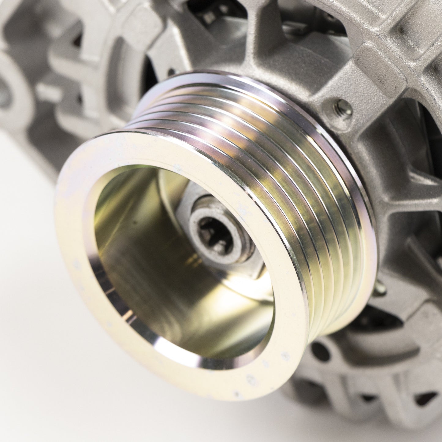 Alternator nowy +Line