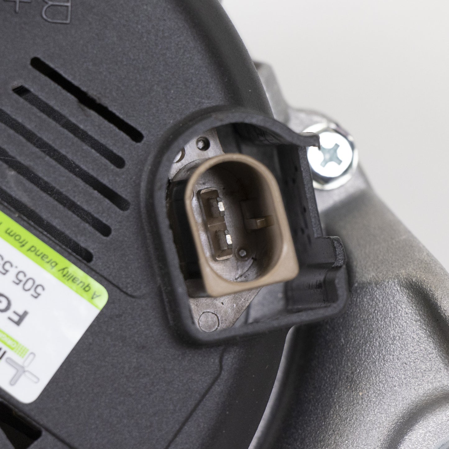 Alternator nowy +Line