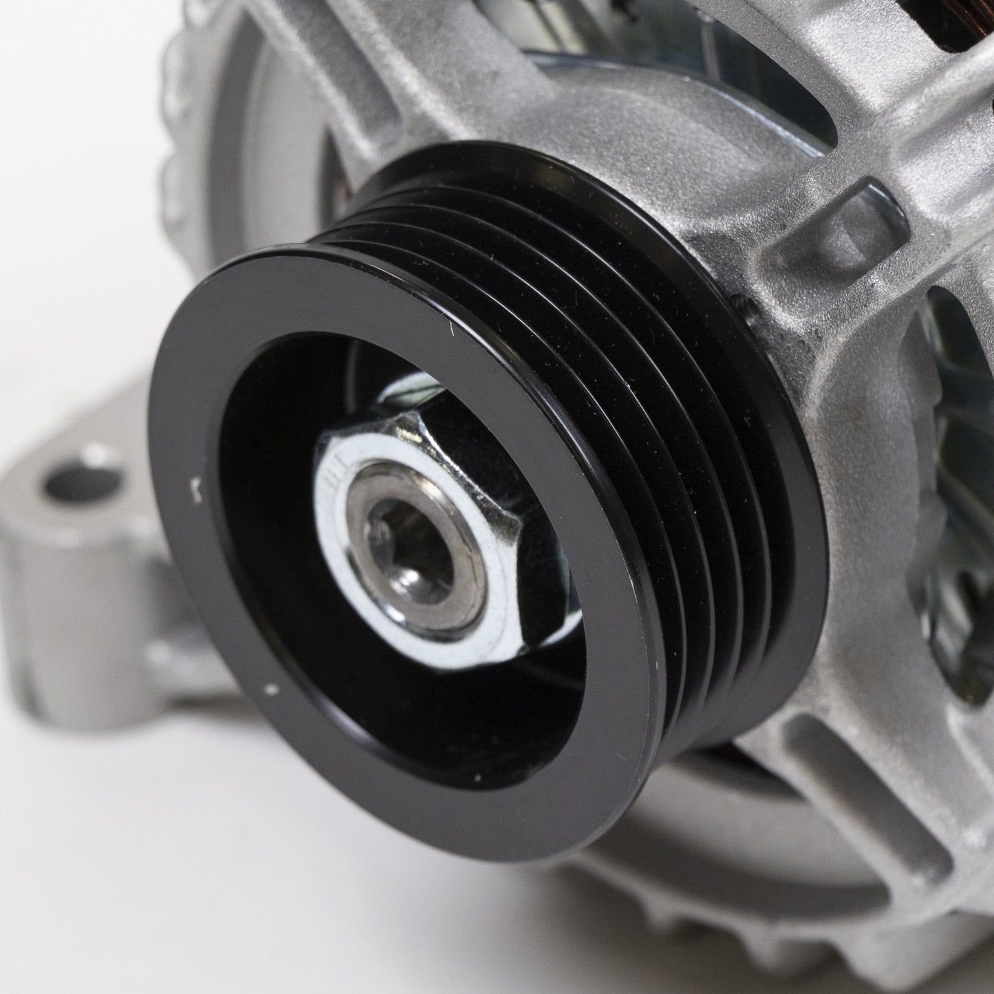 Alternator nowy +Line