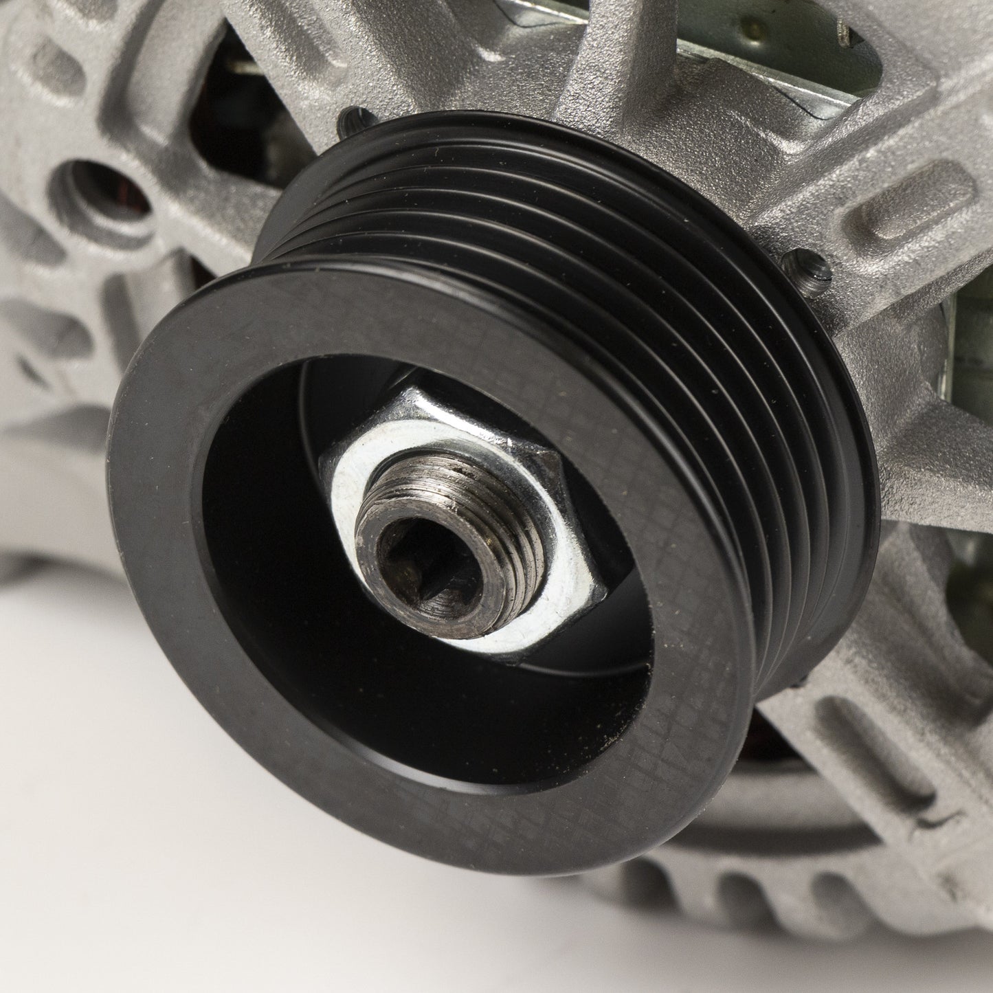 Alternator nowy +Line