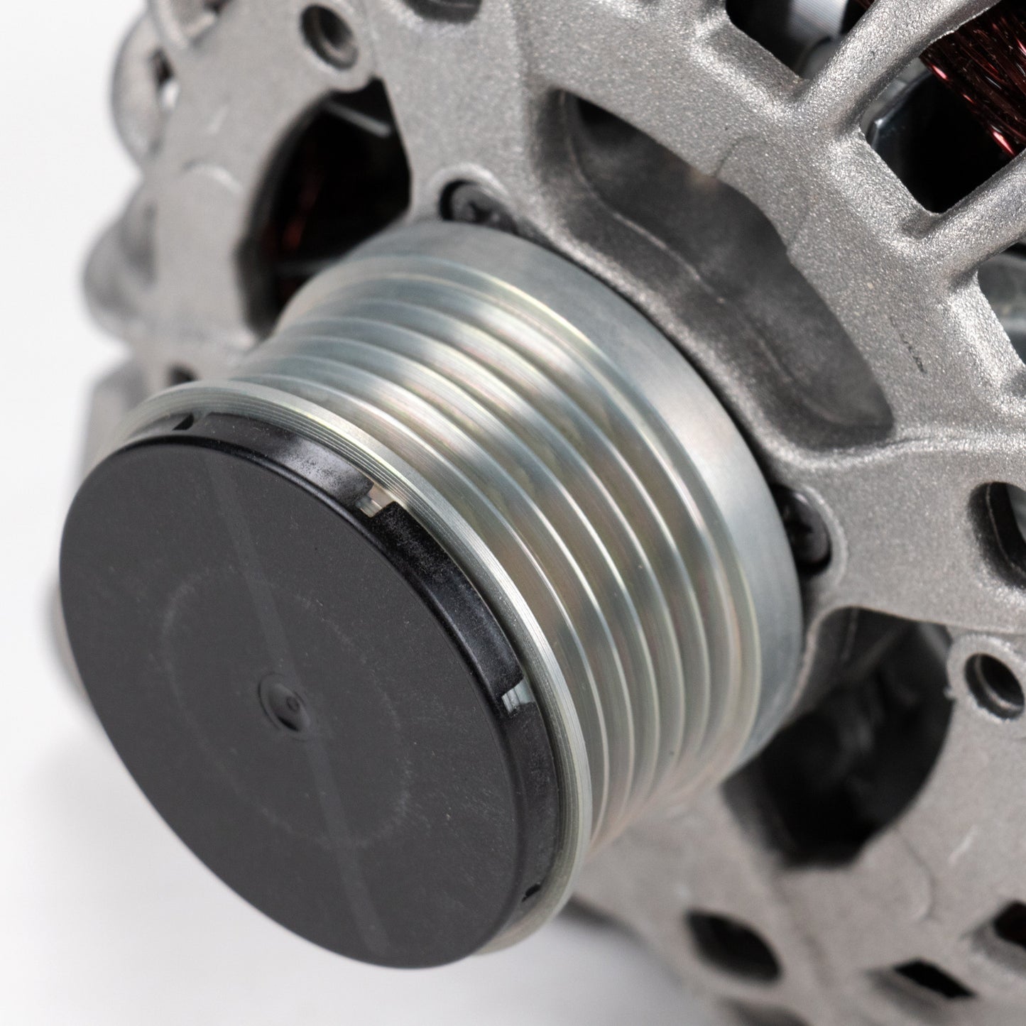 Alternator 150 A – koło pasowe Ø 55 mm, 6 żeber