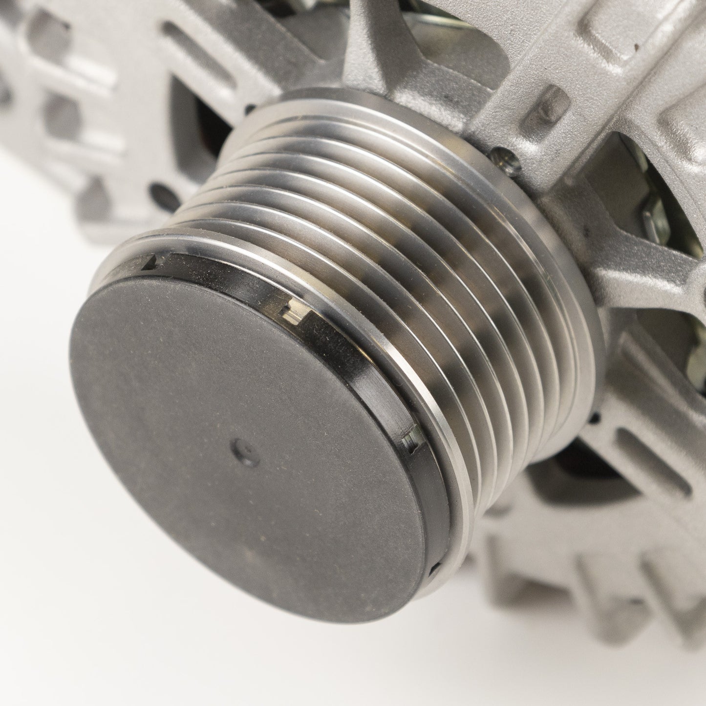 Alternator nowy +Line