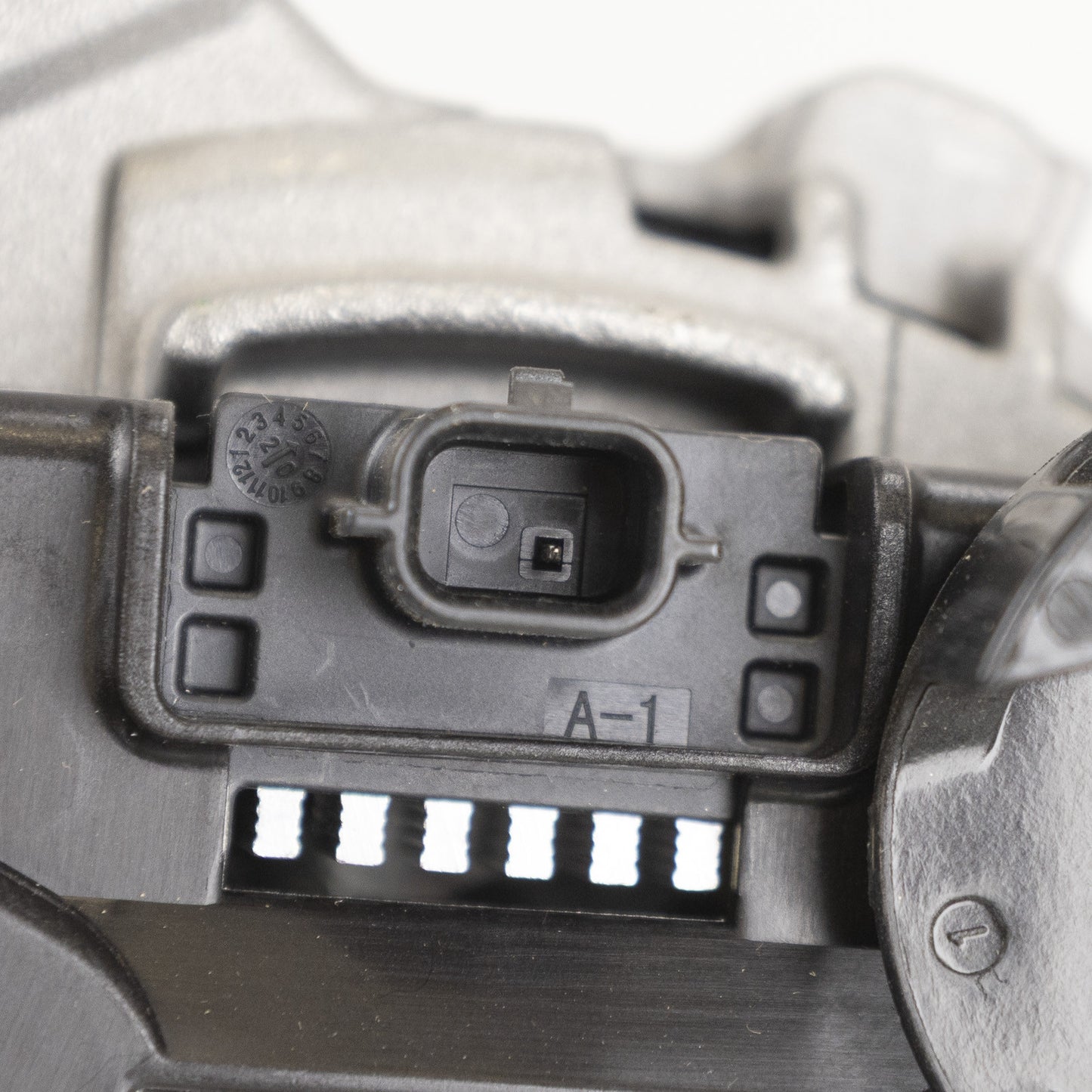 Alternator nowy +Line