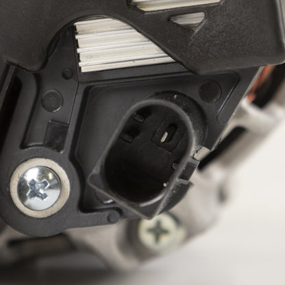 Alternator nowy +Line