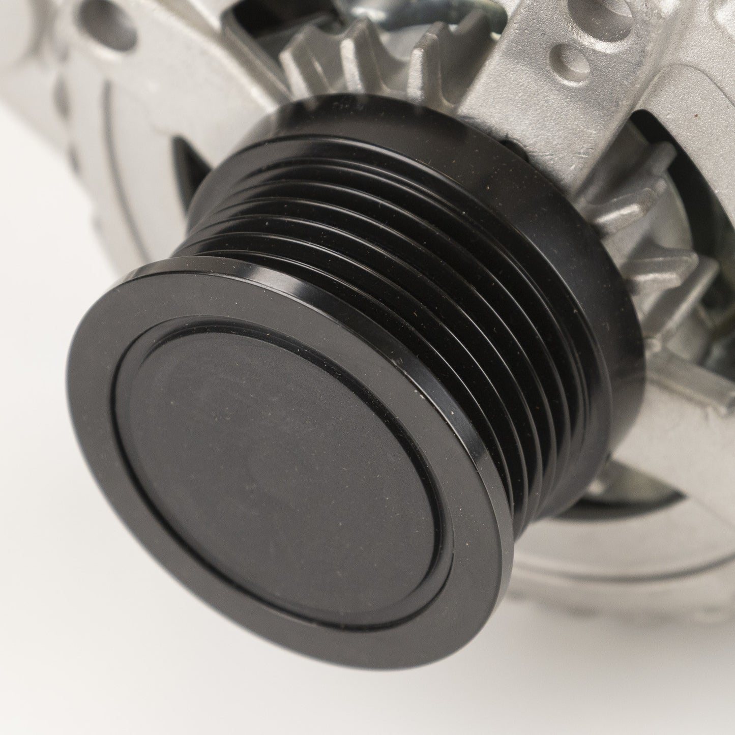 Alternator nowy +Line