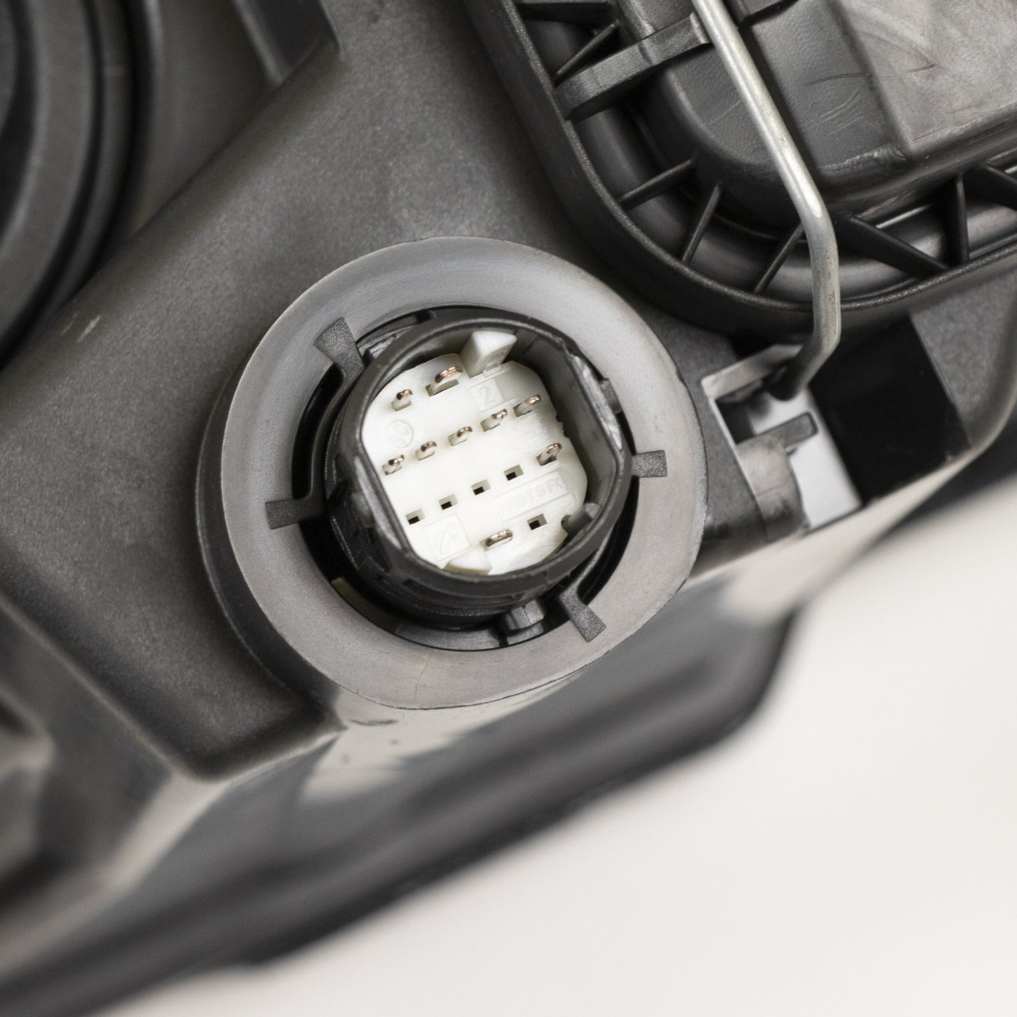 Reflektor przedni prawy H7 H1+ przeciwmgielny Magneti Marelli