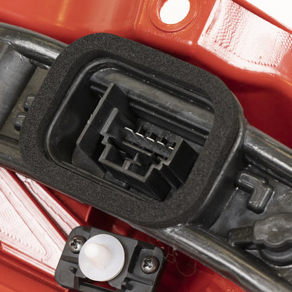 Lampa tylna z częścią elektryczną po prawej stronie Magneti Marelli