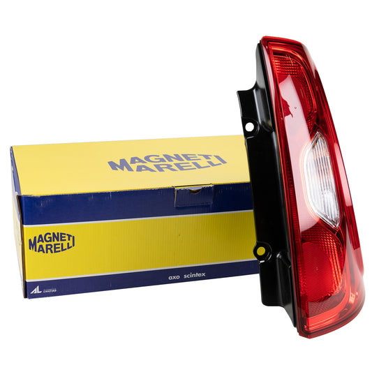 Lampa tylna prawa  Magneti Marelli