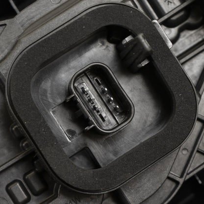 Tylne światło tylne prawe z częścią elektryczną  Magneti Marelli