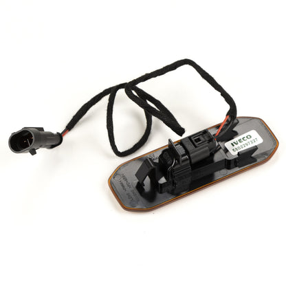 Lampa ograniczająca boczna oryginalna Iveco 5802297227