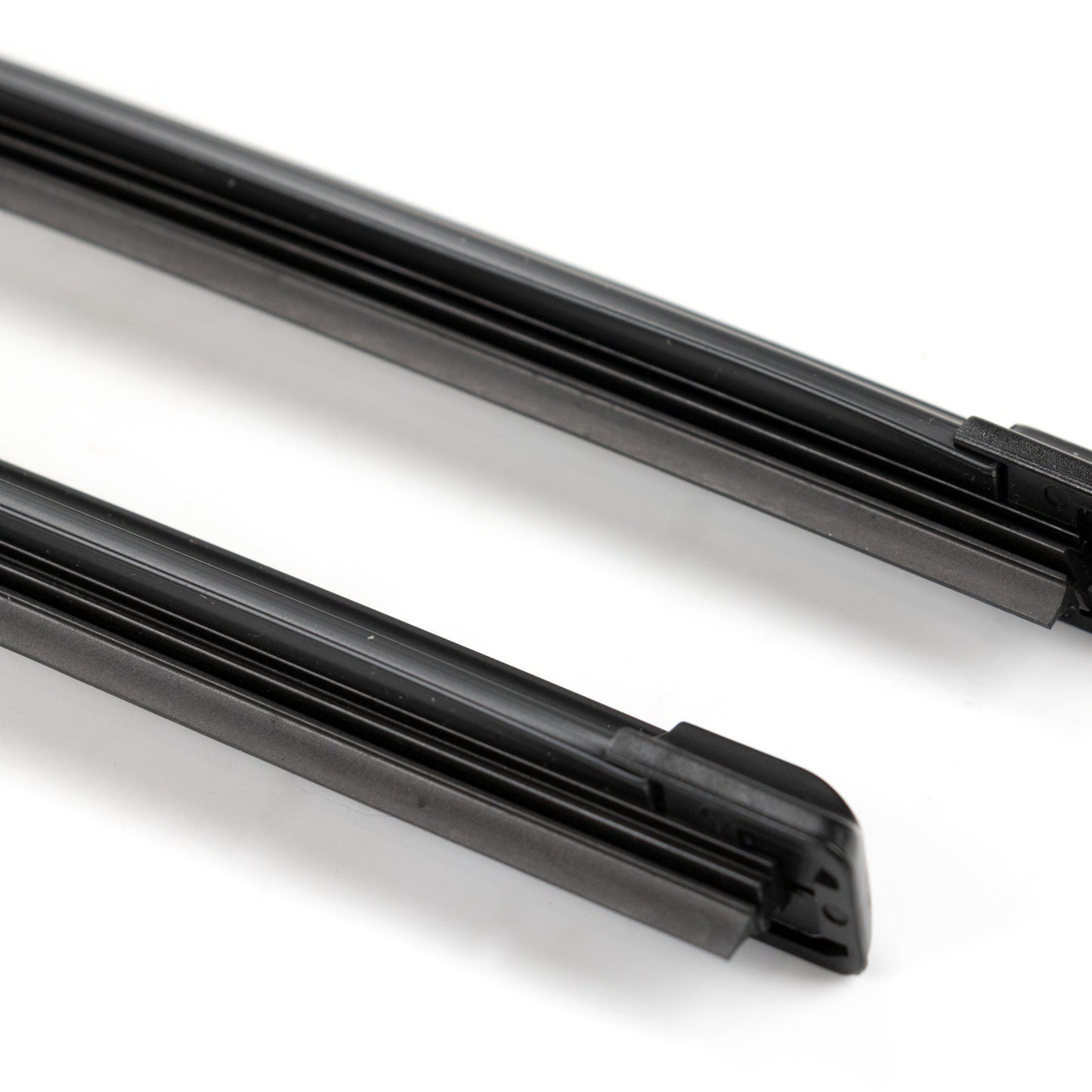 Zestaw piór wycieraczek Flat Blade 58-45 cm