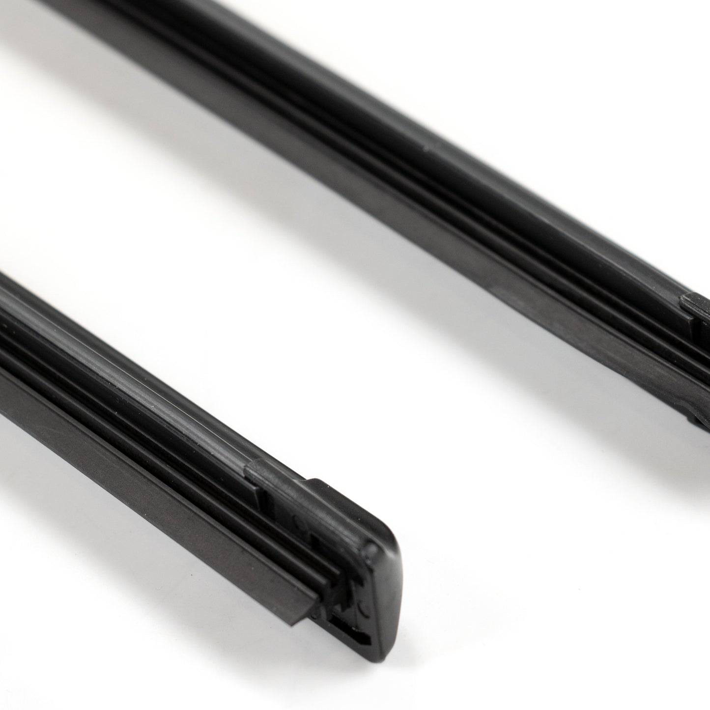 Zestaw piór wycieraczek Flate Blade 80-75 cm