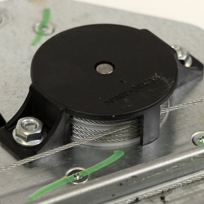 Podnośnik elektryczny przedni lewy Silnik na szynie  Magneti Marelli