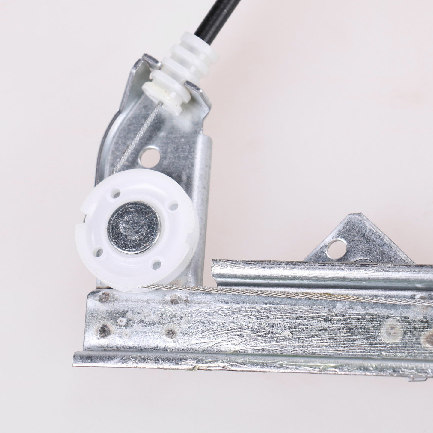 Podnośnik elektryczny przedni prawy  Magneti Marelli