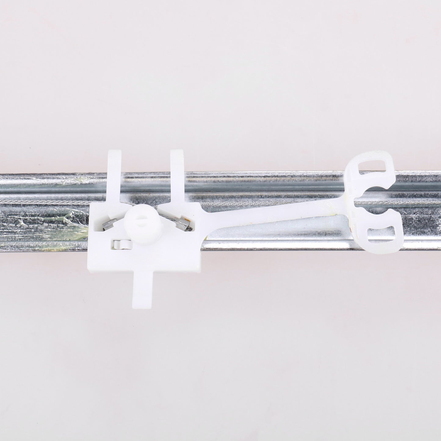 Podnośnik elektryczny przedni prawy  Magneti Marelli