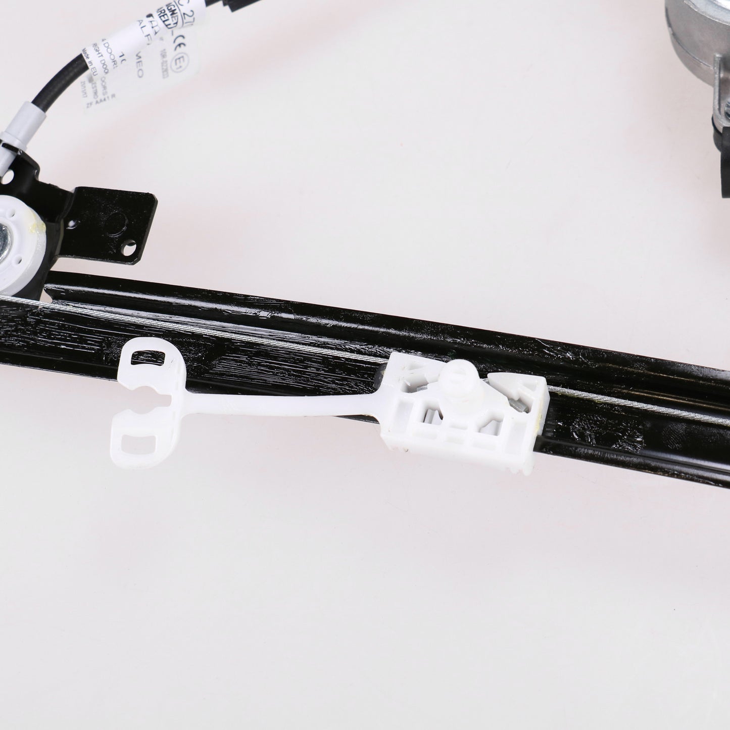 Podnośnik elektryczny przedni prawy  Magneti Marelli