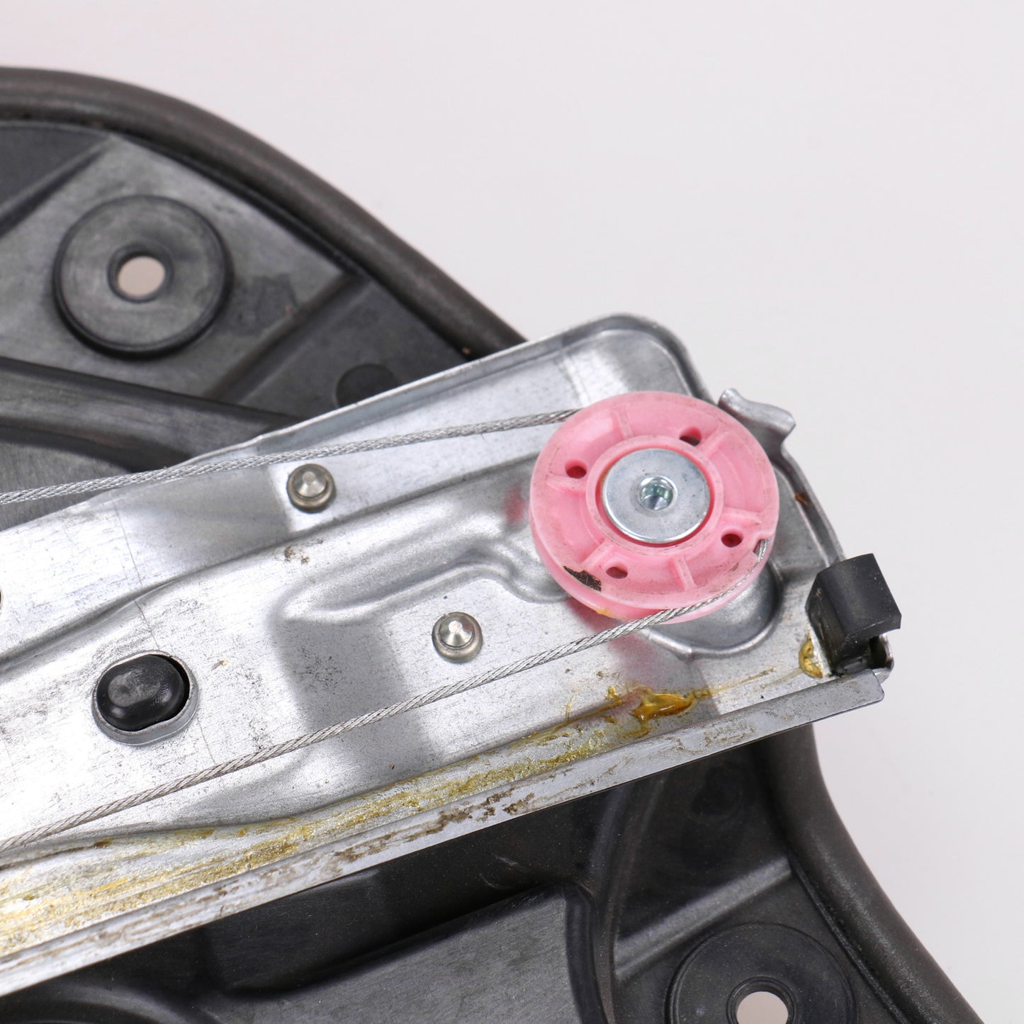 Mechanizm podnośnika szyby tylnej lewej