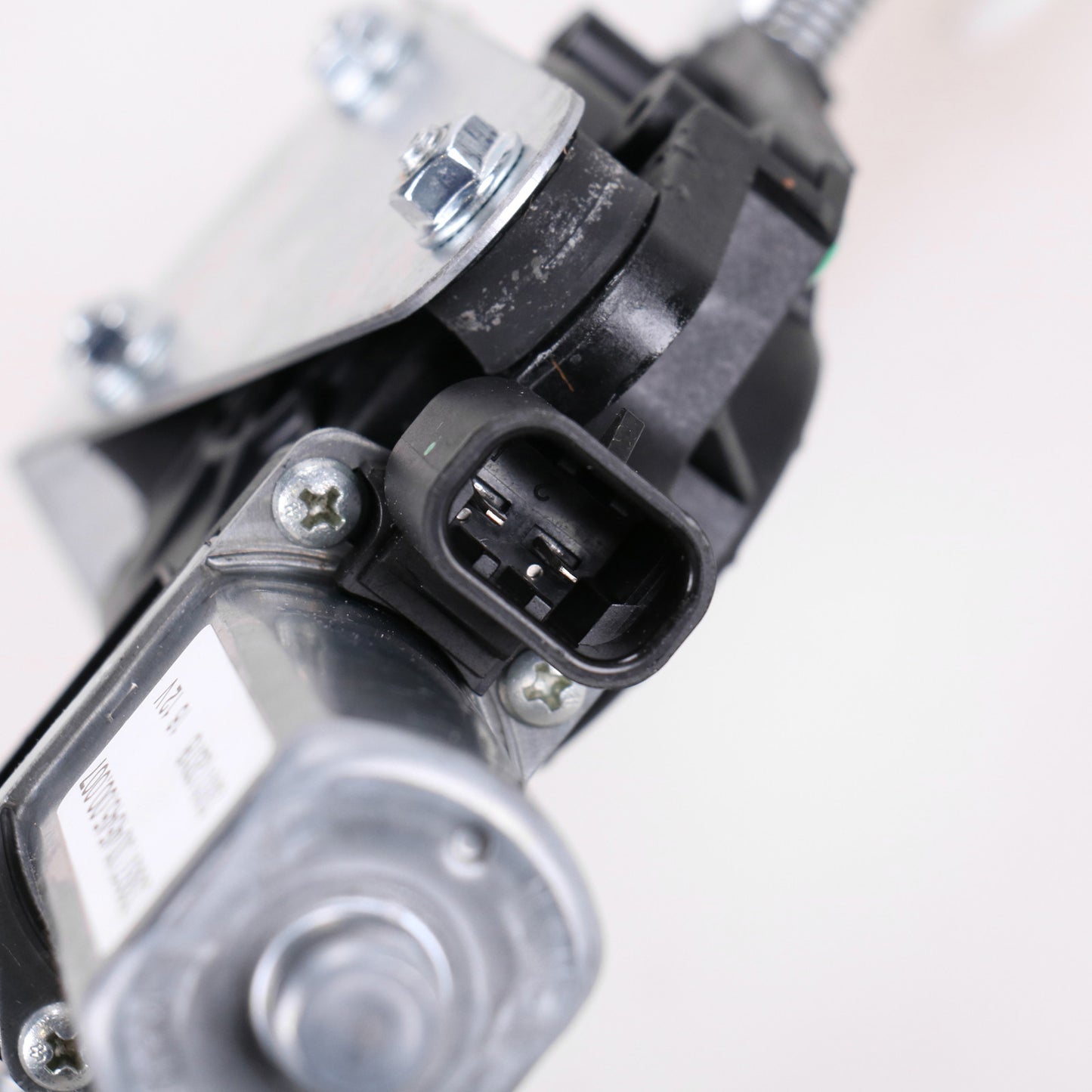 Podnośnik elektryczny przedni lewy Magneti Marelli