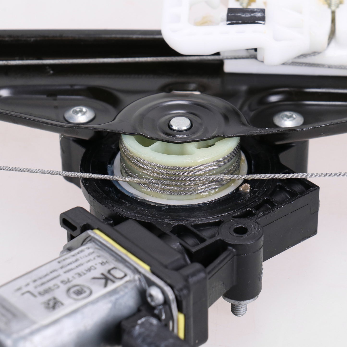 Podnośnik elektryczny przedni lewy oryginalny