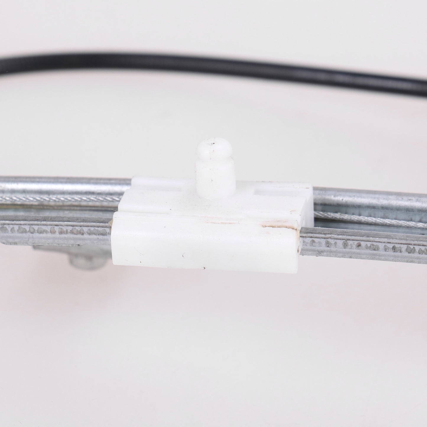 Elektryczny podnośnik szyby tylnej lewej
