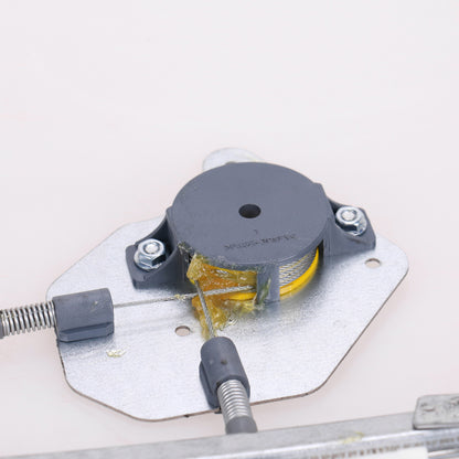 Podnośnik szyby przedniej mechaniczny po lewej stronie