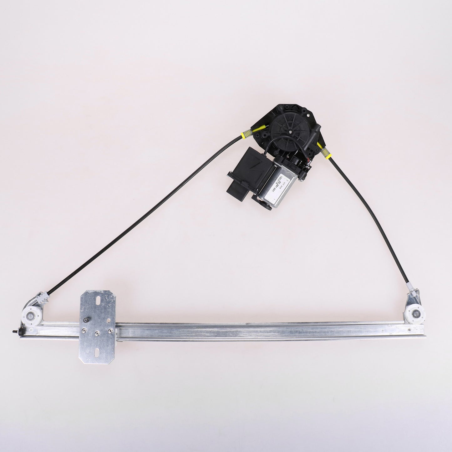 Podnośnik elektryczny po lewej stronie