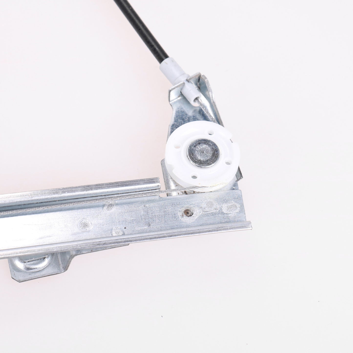 Podnośnik elektryczny po lewej stronie