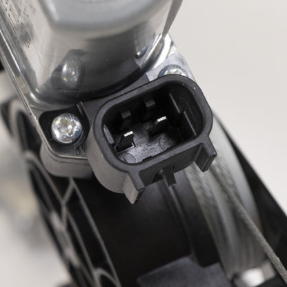 Podnośnik szyby przedniej lewej strony elektryczny OE 1394449080