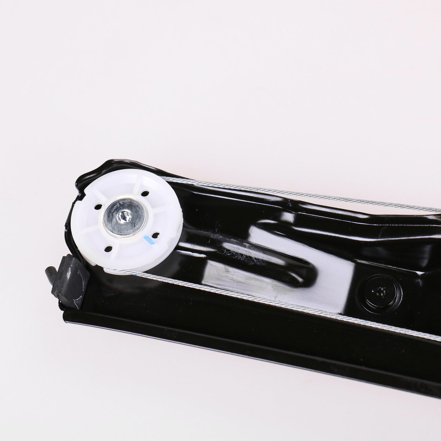 Podnośnik elektryczny przedni lewy bez silnika