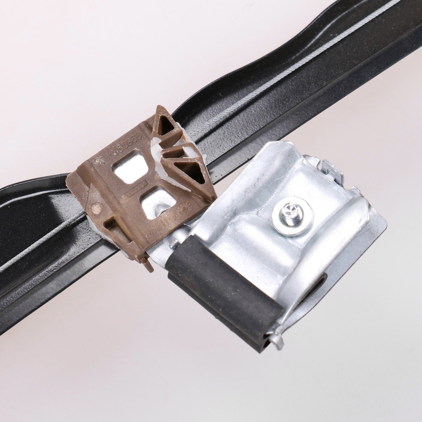 Podnośnik elektryczny przedni lewy bez silnika