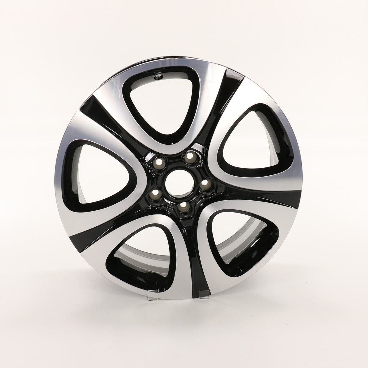 18" zestaw felg aluminiowych 225/45 R18 Fiat 500X 51993393
