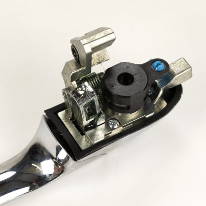 Klamka chromowana prawa z cylindrem
