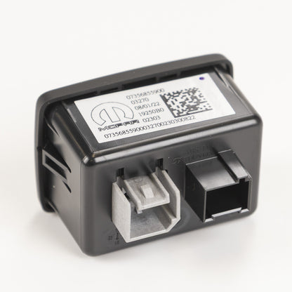 Złącze USB na desce rozdzielczej