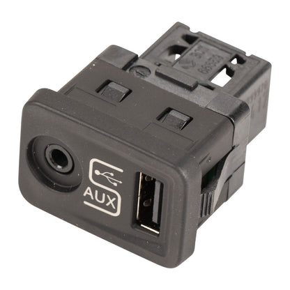 Gniazdo USB i AUX