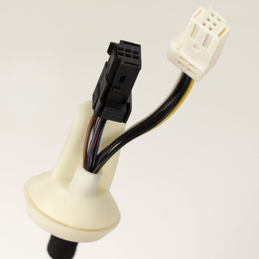 Lusterko zewnętrzne po prawej stronie z elektryczną regulacją