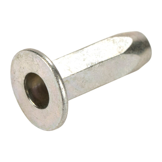 Nakrętka nitowana M 6 OE 7765139